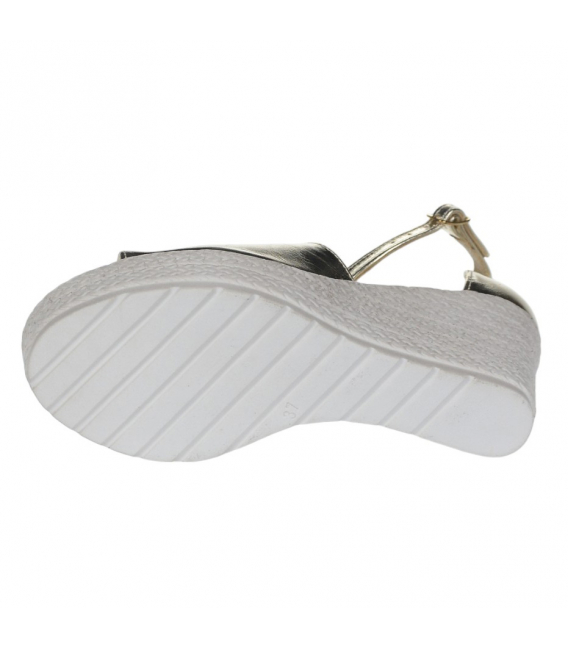 Zlaté jednoduché sandále na béžovej klinovej podošve DSA2403